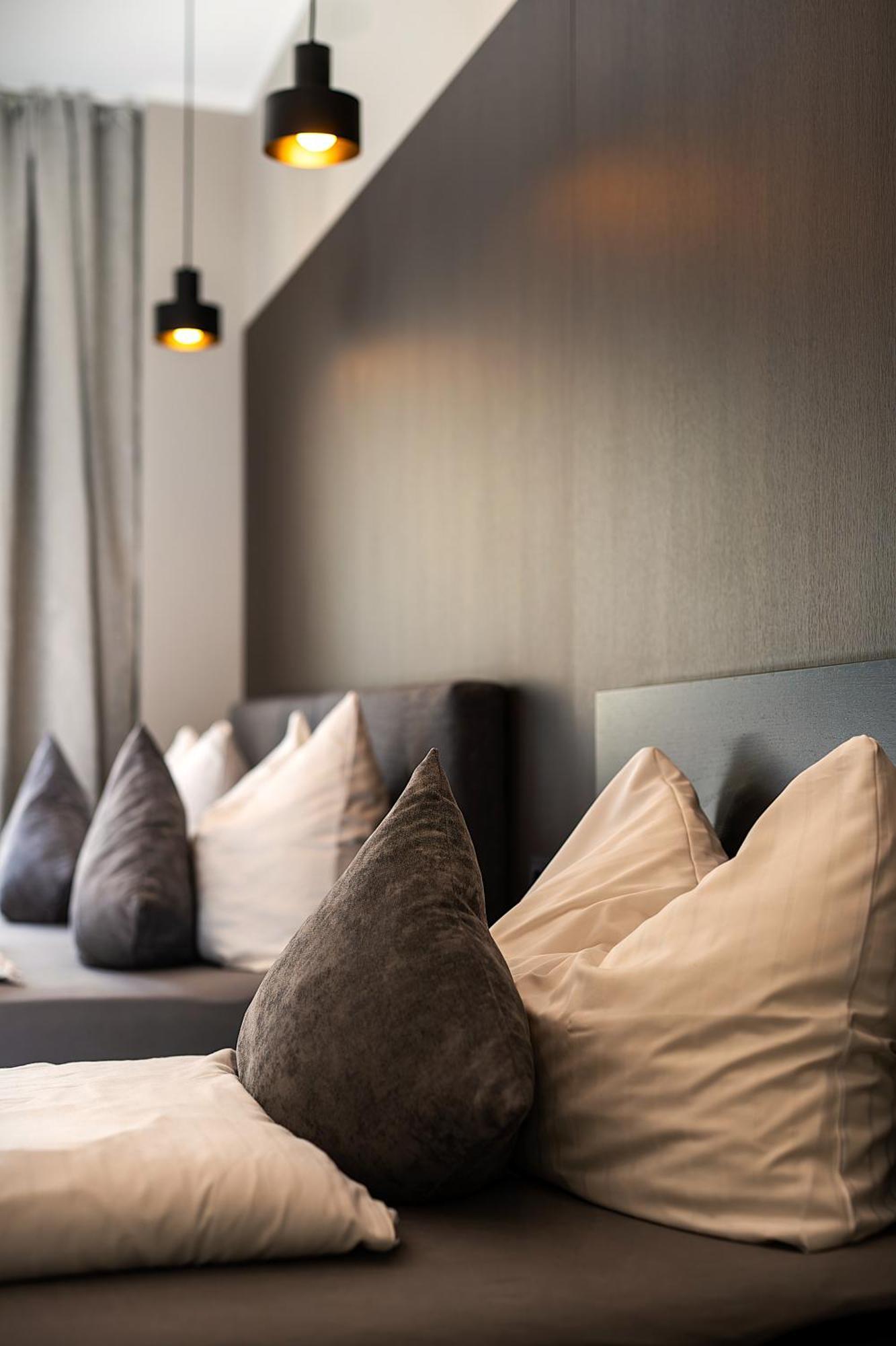 Liro Hotel Мёрс Экстерьер фото