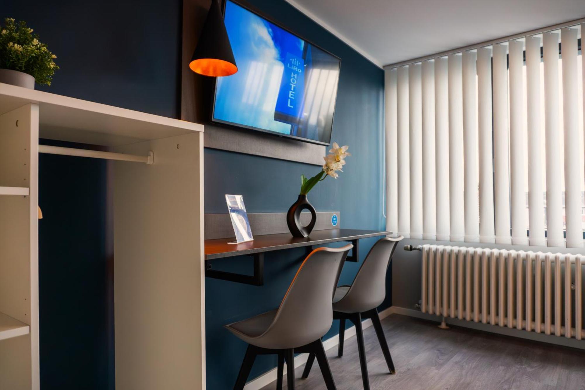 Liro Hotel Мёрс Экстерьер фото
