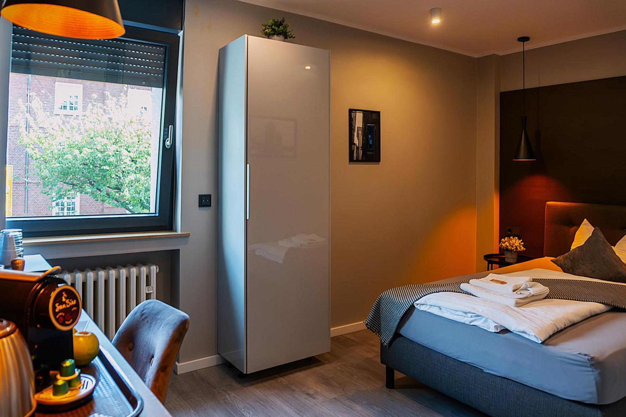 Liro Hotel Мёрс Экстерьер фото