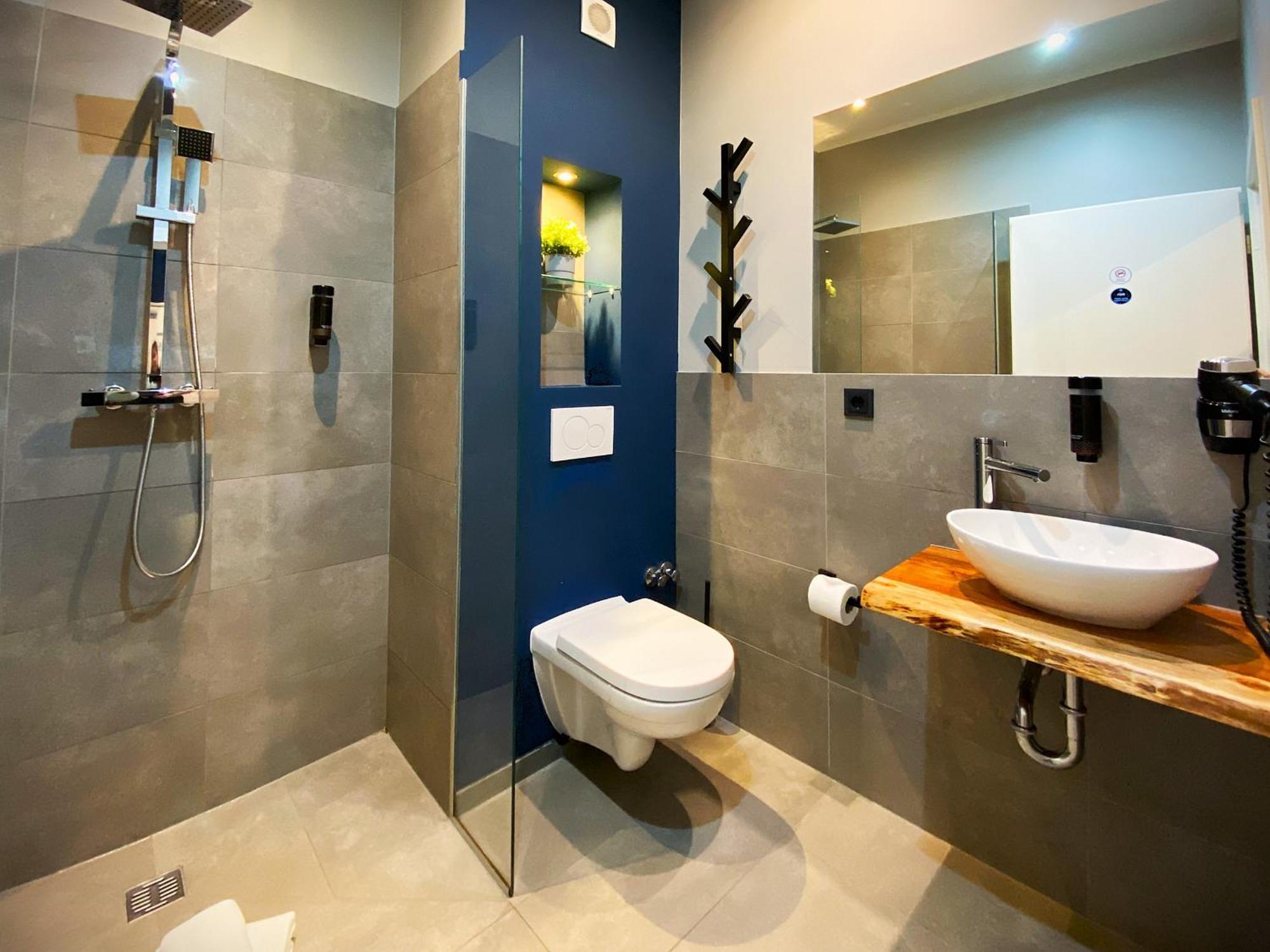 Liro Hotel Мёрс Экстерьер фото
