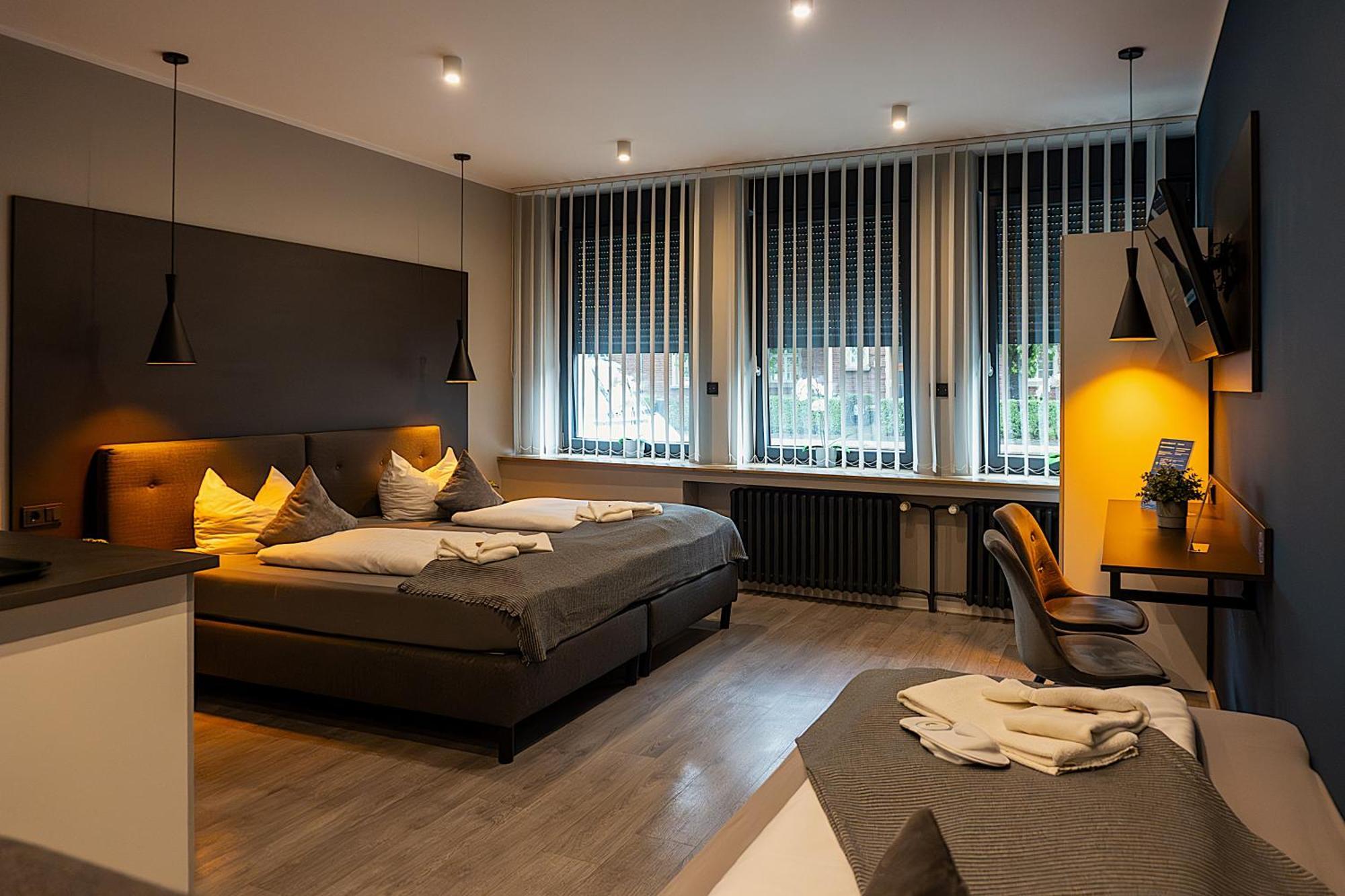 Liro Hotel Мёрс Экстерьер фото