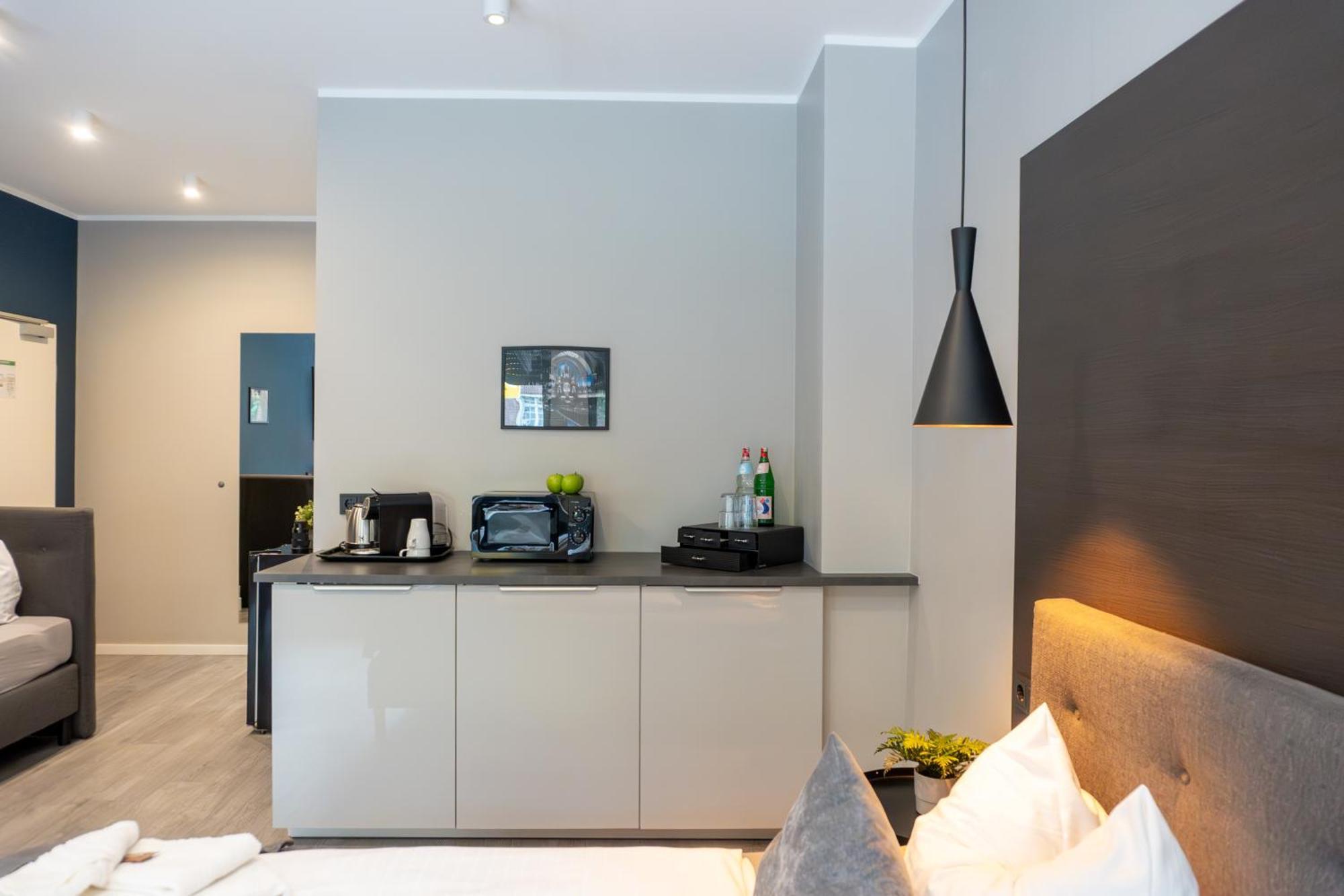 Liro Hotel Мёрс Экстерьер фото
